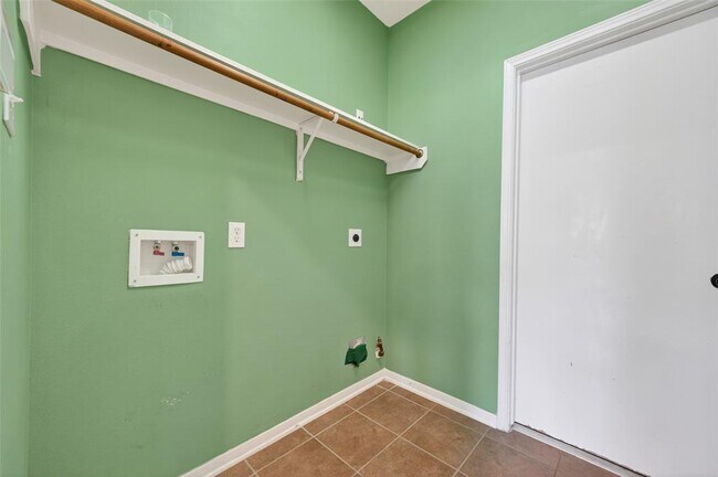 Building Photo - 15411 Redbud Dale Ct
