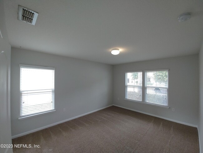 Building Photo - 208 Midway Park Dr