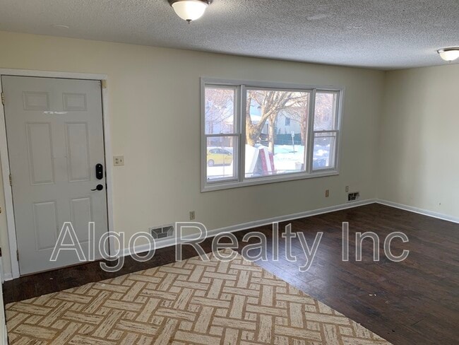 Building Photo - 2414 N Ilion Ave