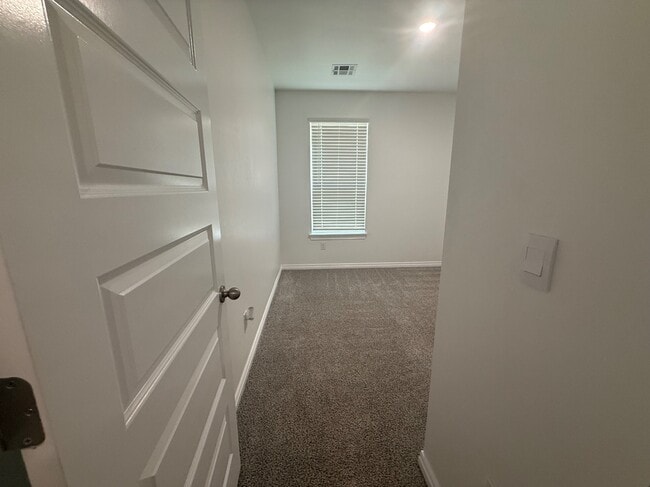 Building Photo - 9048 NW 149th Ter