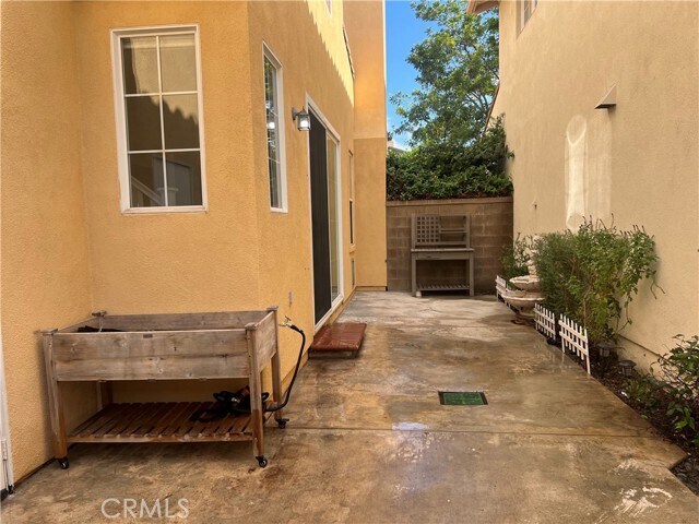 Building Photo - 12 Del Mar