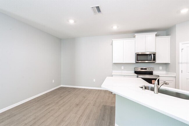 Building Photo - 4008 Westwood Flds Lp