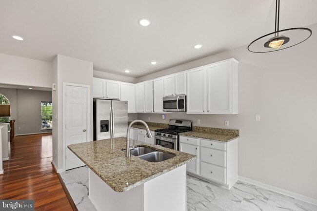 Building Photo - 2448 Rolling Plains Dr