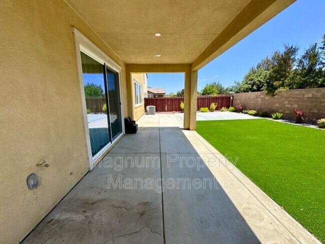 Building Photo - 29357 Caravel Dr