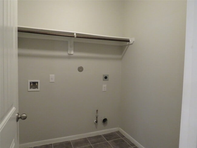 Building Photo - 5309 Abbeville Ct
