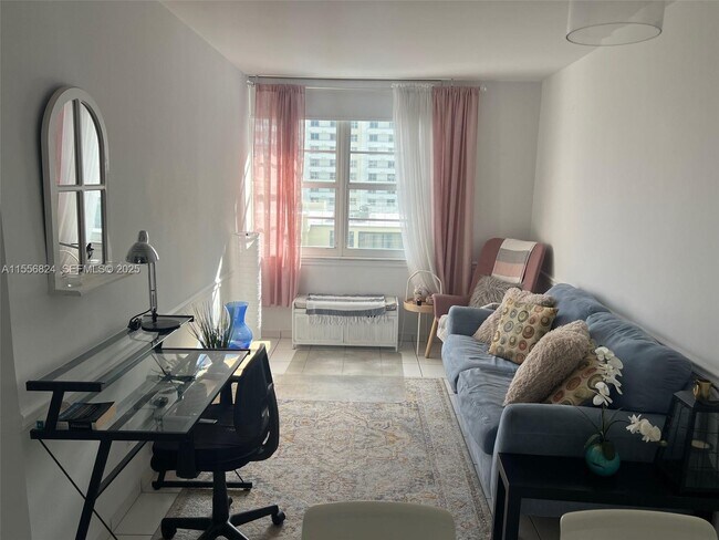 Building Photo - 100 Lincoln Rd