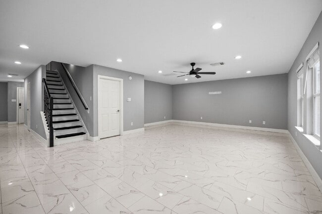 Building Photo - Updated 4-Bedroom Conroe Rental with Cul-De-Sac Privacy in Hunters Glen