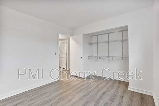 Building Photo - 8773 Chase Dr