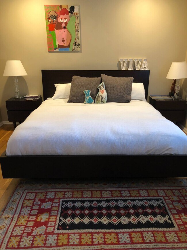 KING BEDROOM - 8101 Gould Ave