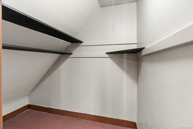 Building Photo - 117 Whitney St