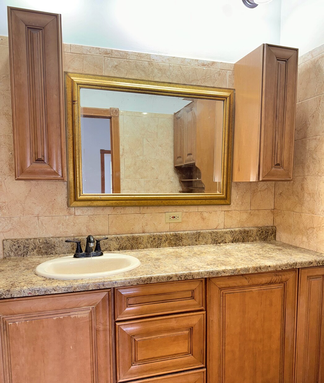 Building Photo - 1814 W Pershing Rd