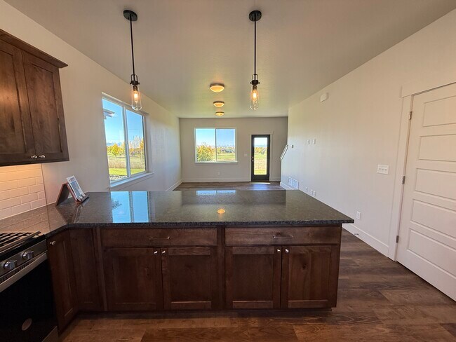 Building Photo - 82 Horseshoe Lp