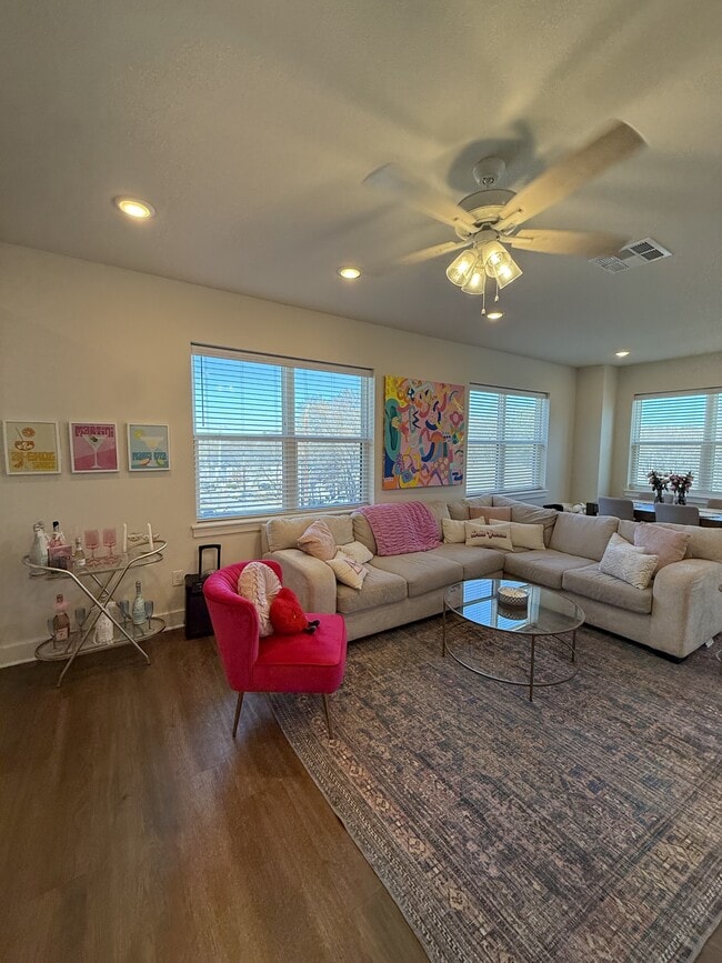 Building Photo - 619 Whitham Ave