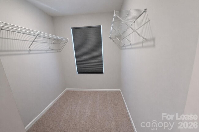 Building Photo - 11154 Woodland Crk Wy