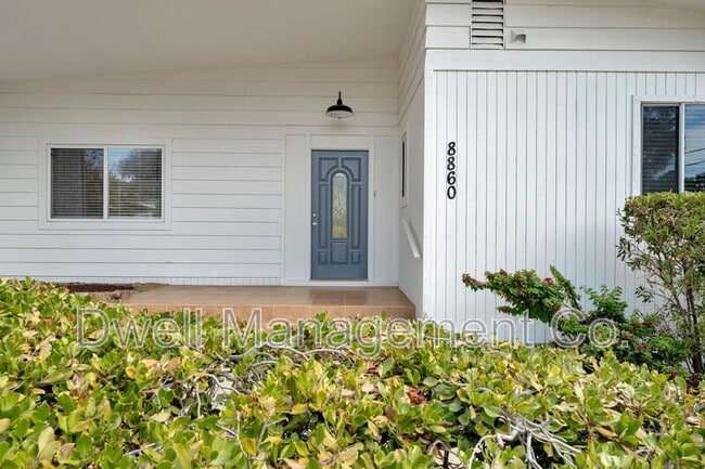 Building Photo - 8860 Fabienne Way