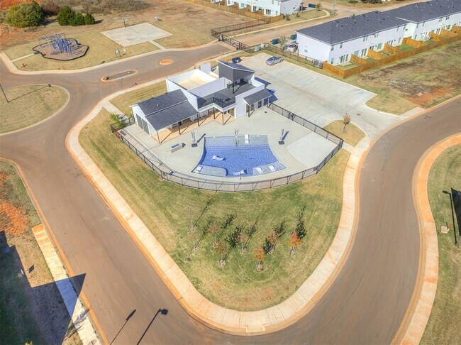 Building Photo - 2548 NW 131st St