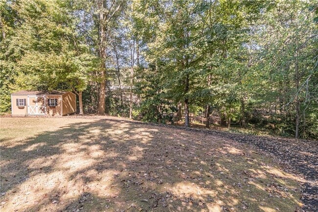Building Photo - 310 Bent Grass Dr