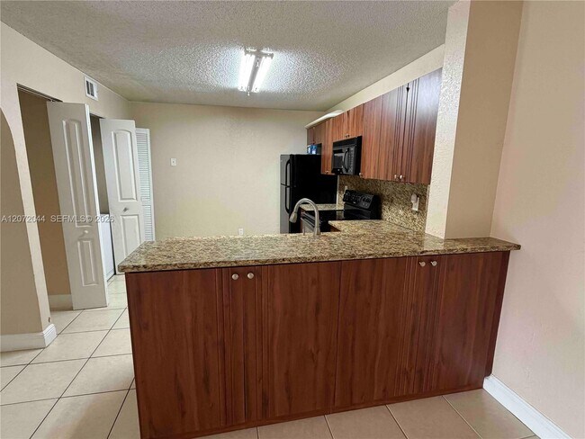 Building Photo - 5701 Riverside Dr