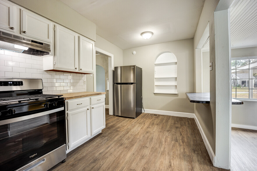 Building Photo - 1426 N 40th St