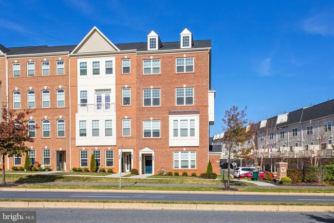 Primary Photo - 7086 Executive Way
