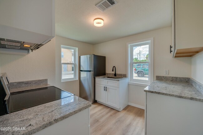 Building Photo - 259 Jefferson St