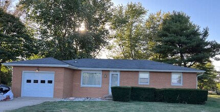 Building Photo - NOW Leasing!