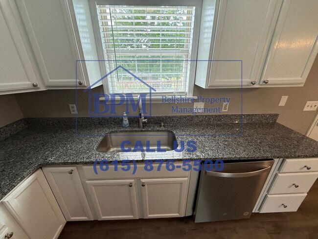 Building Photo - Charming 3 Bed, 2 Bath Home in Greenbrier ...