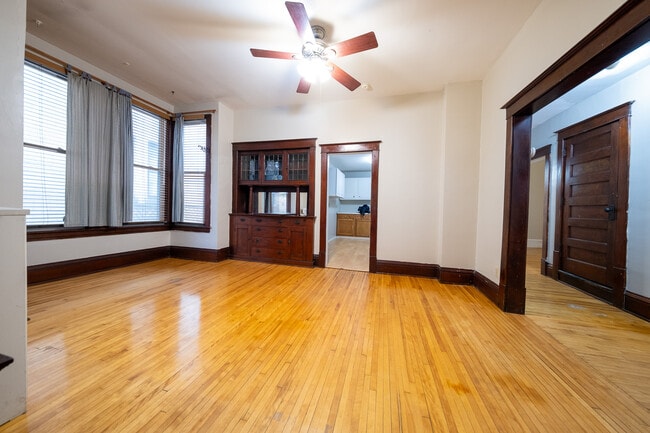 Building Photo - 3116 Humboldt Ave S