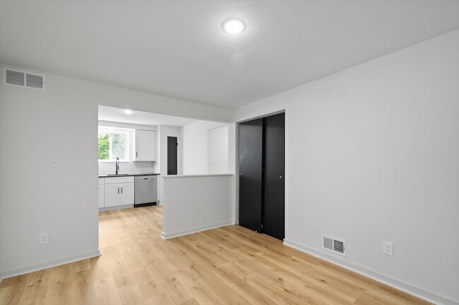 Building Photo - READY FOR MOVE IN! FULLY RENOVATED 2-BEDRO...