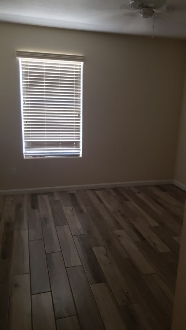 Building Photo - 1336 Vaquero Dr