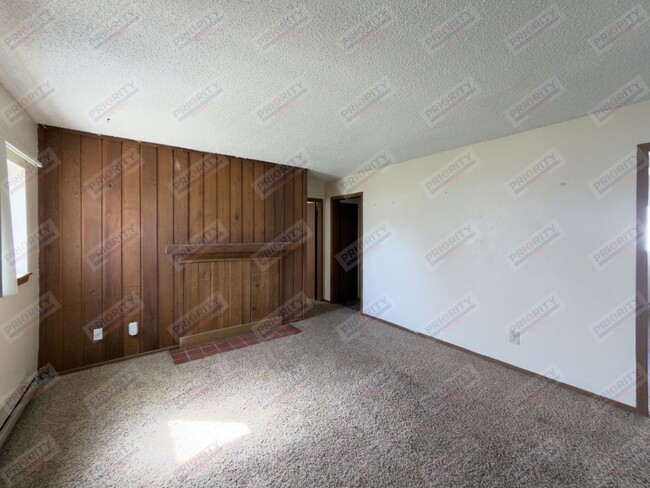 Building Photo - Ealges Nest Apartments