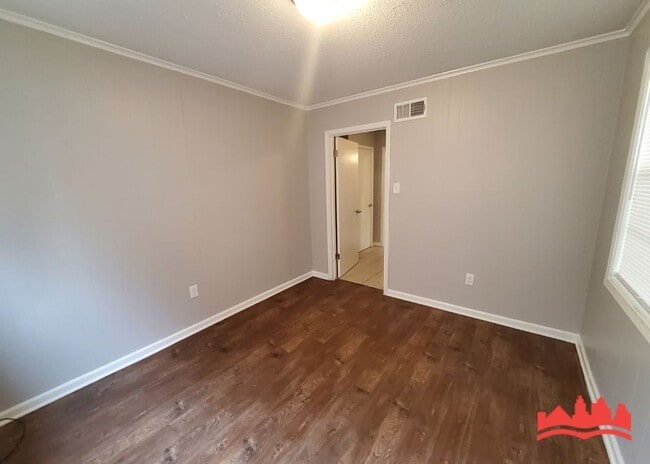 Building Photo - 5737 Scottsdale Ave