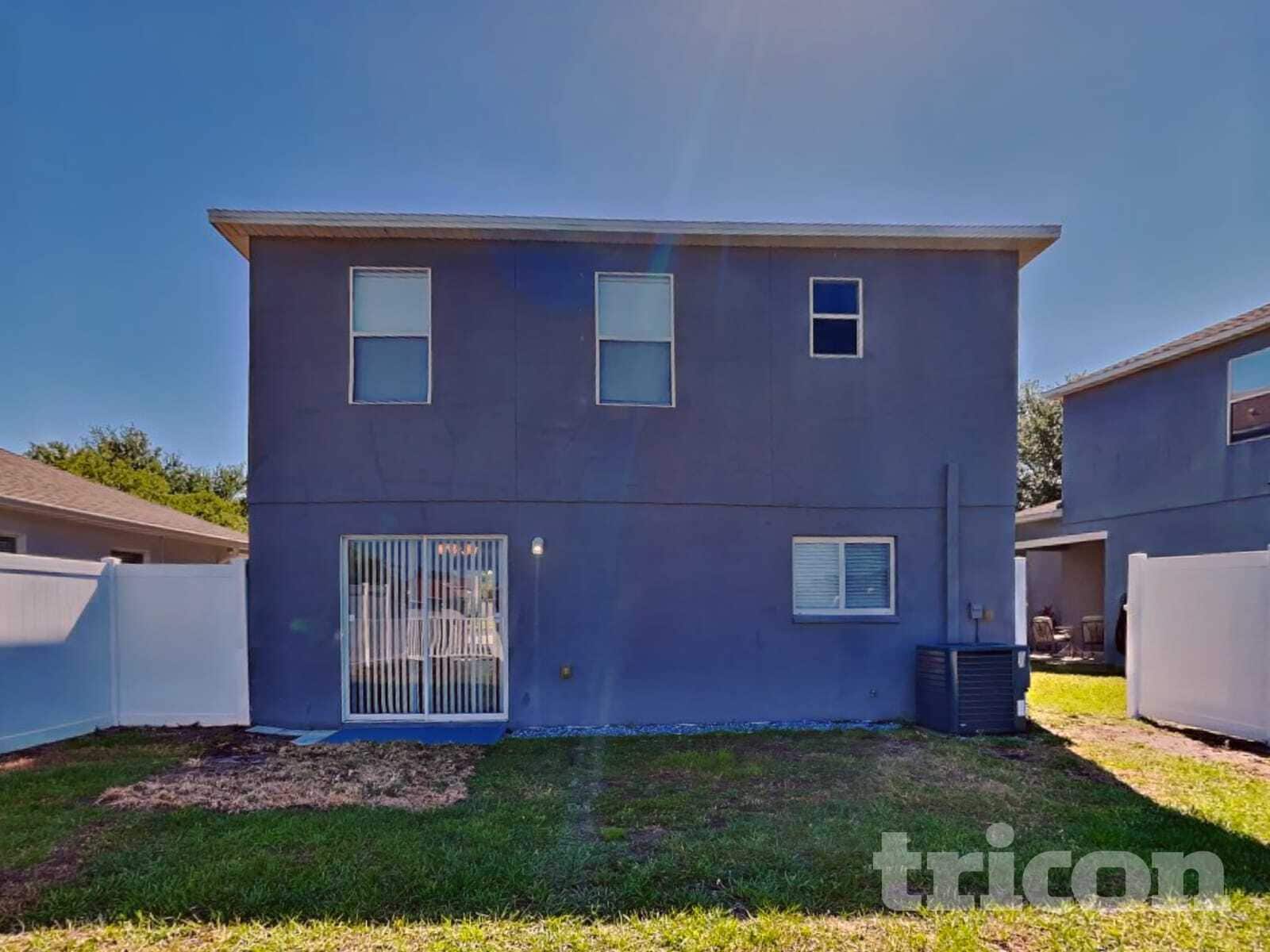 Building Photo - 10908 Golden Silence Dr