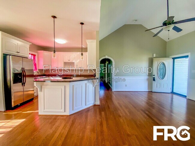 Building Photo - 101 Autumn Ridge Dr