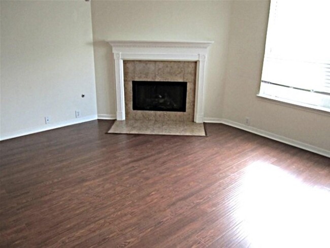 Building Photo - 11806 Skydale Dr