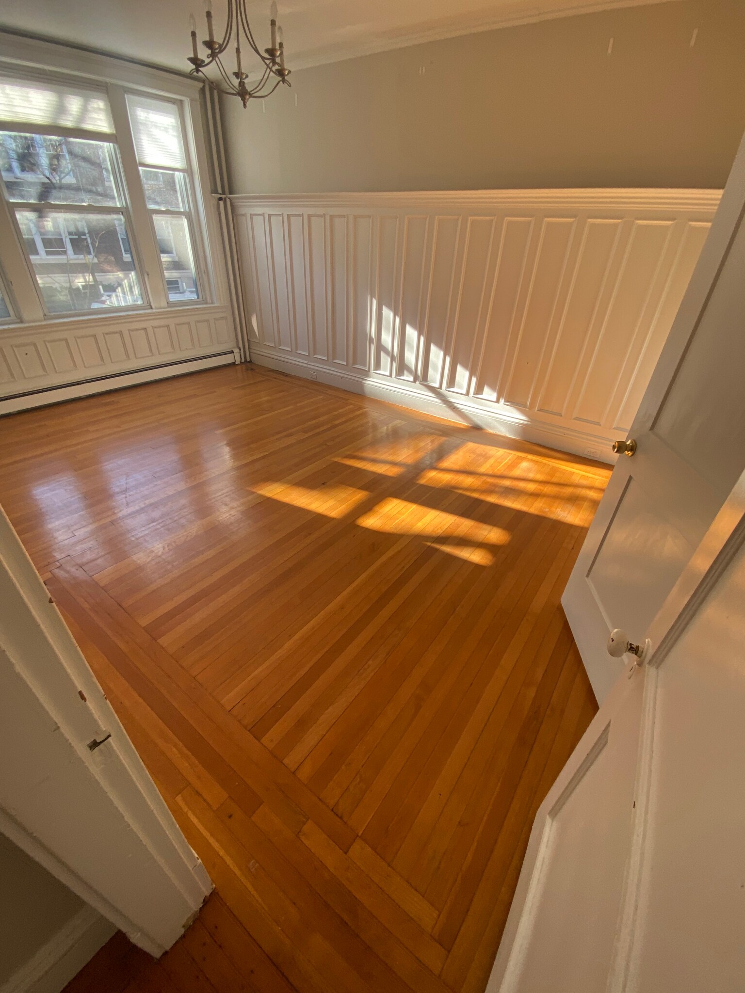 Building Photo - 17 Gibbs St