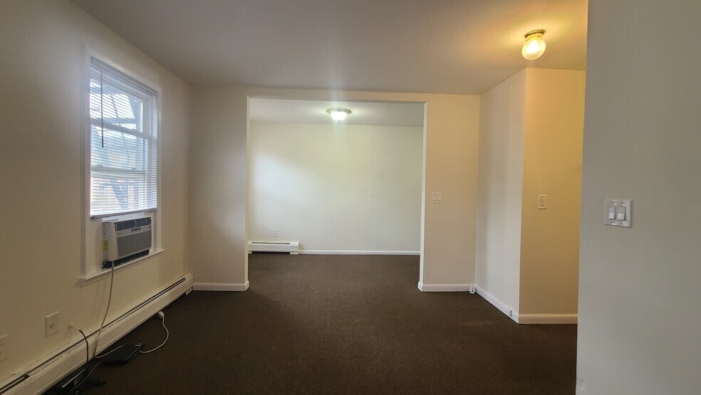 Building Photo - 77 Colgate St