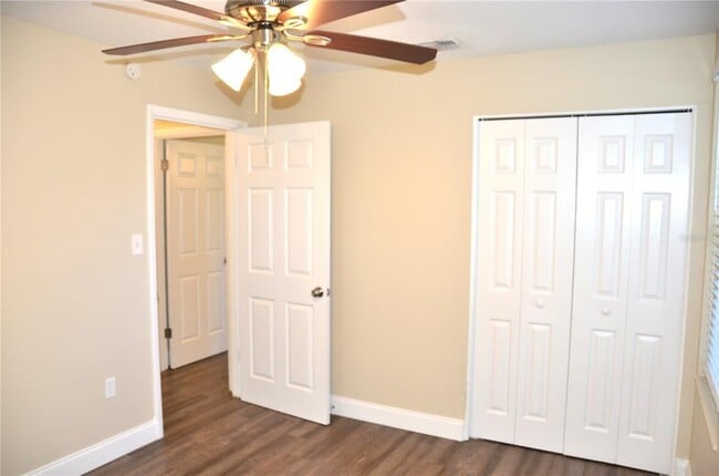 Building Photo - 1108 Flamingo Dr