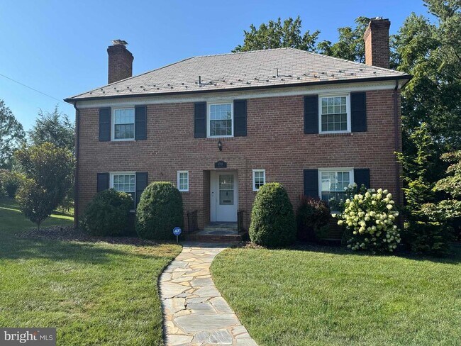 Primary Photo - 4755 34th St N