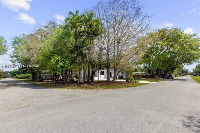 Building Photo - 14171 SW 37th Ct