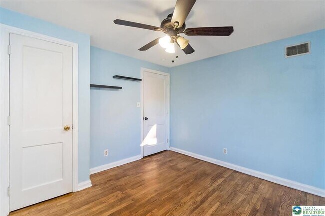 Building Photo - 240 Palmer St