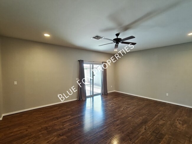 Building Photo - 34185 S Presidio Pl