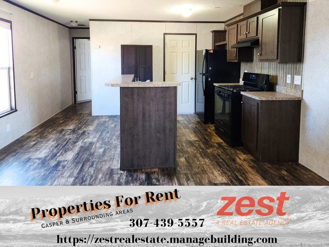 Building Photo - 1661 Scenic St