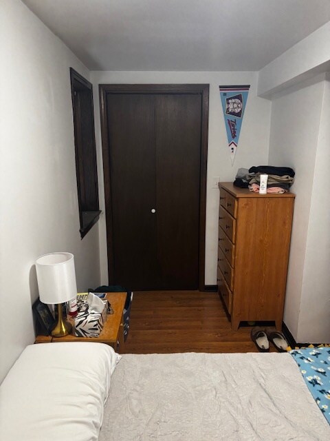 Building Photo - 3351 N Kenmore Ave