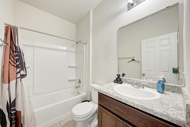 Building Photo - 229 Prairie Falcon Wy