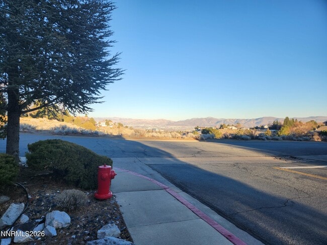 Building Photo - 3653 Hemlock Ct