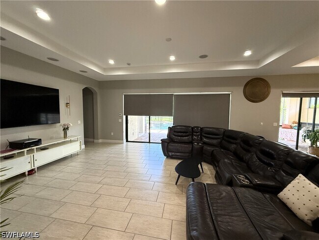 Building Photo - 10124 Belcrest Blvd