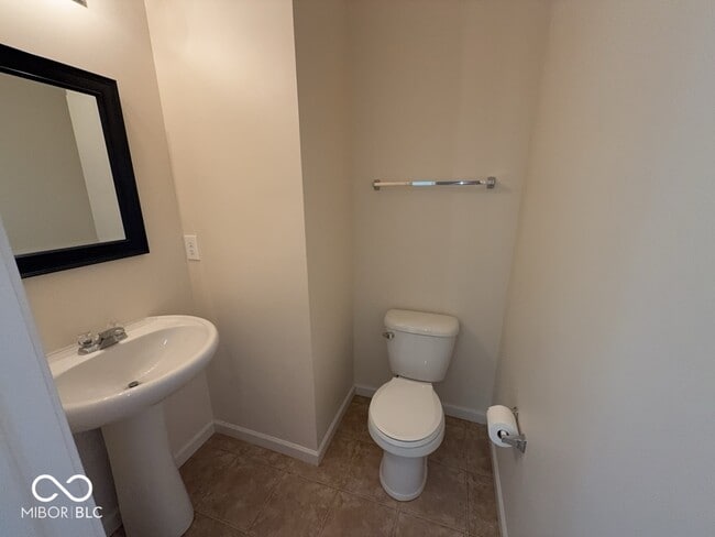 Building Photo - 5860 Crowley Pkwy