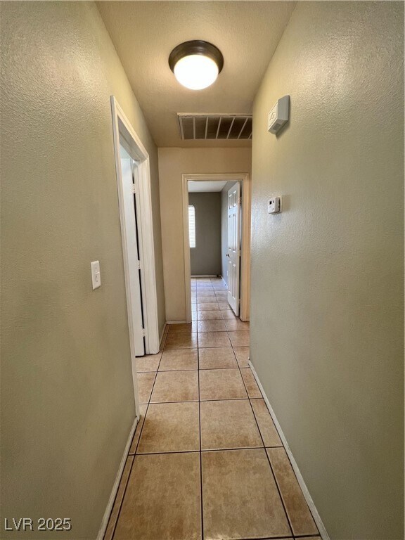 Building Photo - 9824 Double Rock Dr