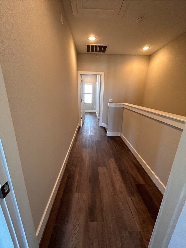 Building Photo - 211 Milby St